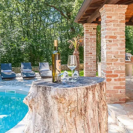 Holiday home Anneliese Basici