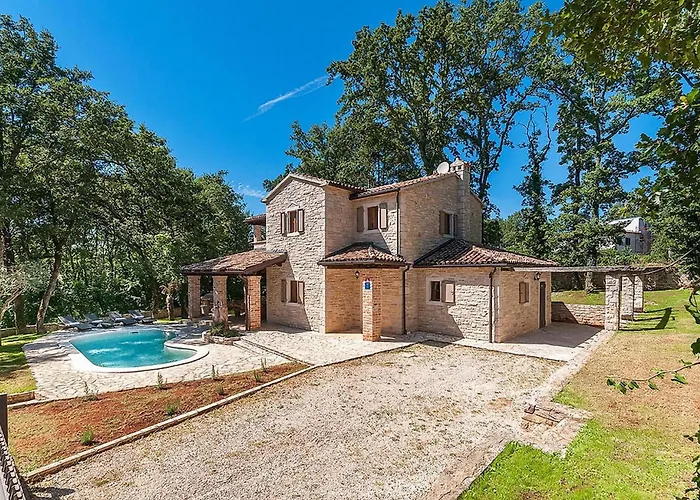 Anneliese Holiday home