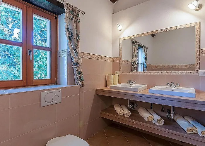 Anneliese Holiday home Basici