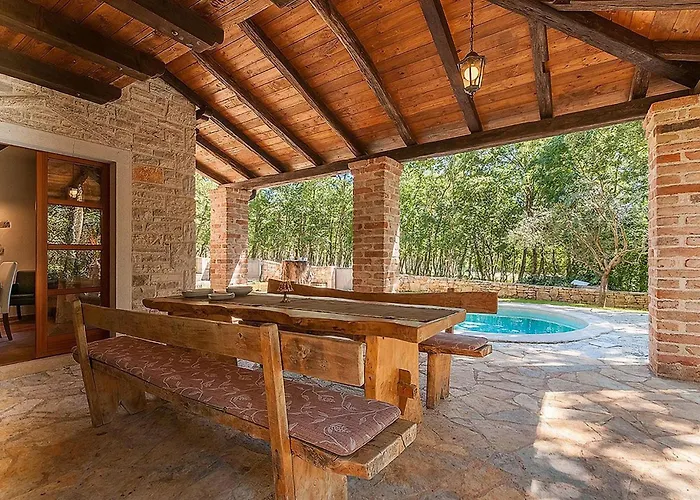 Holiday home Anneliese Basici