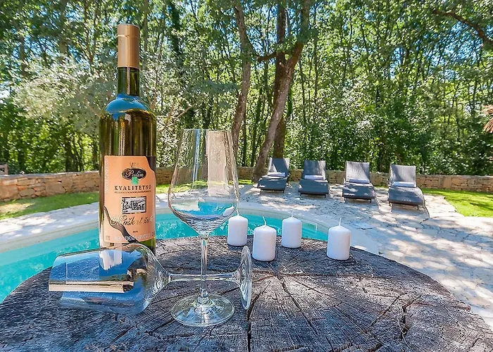 Anneliese Holiday home