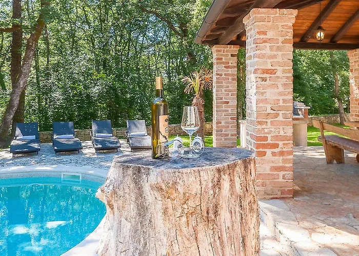 Holiday home Anneliese Basici